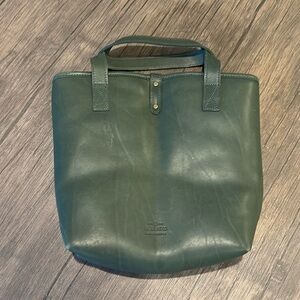 J.W. Hulme Leather Wine Tote Carrier, Holds Two Wine or Liquor Bottles, Green